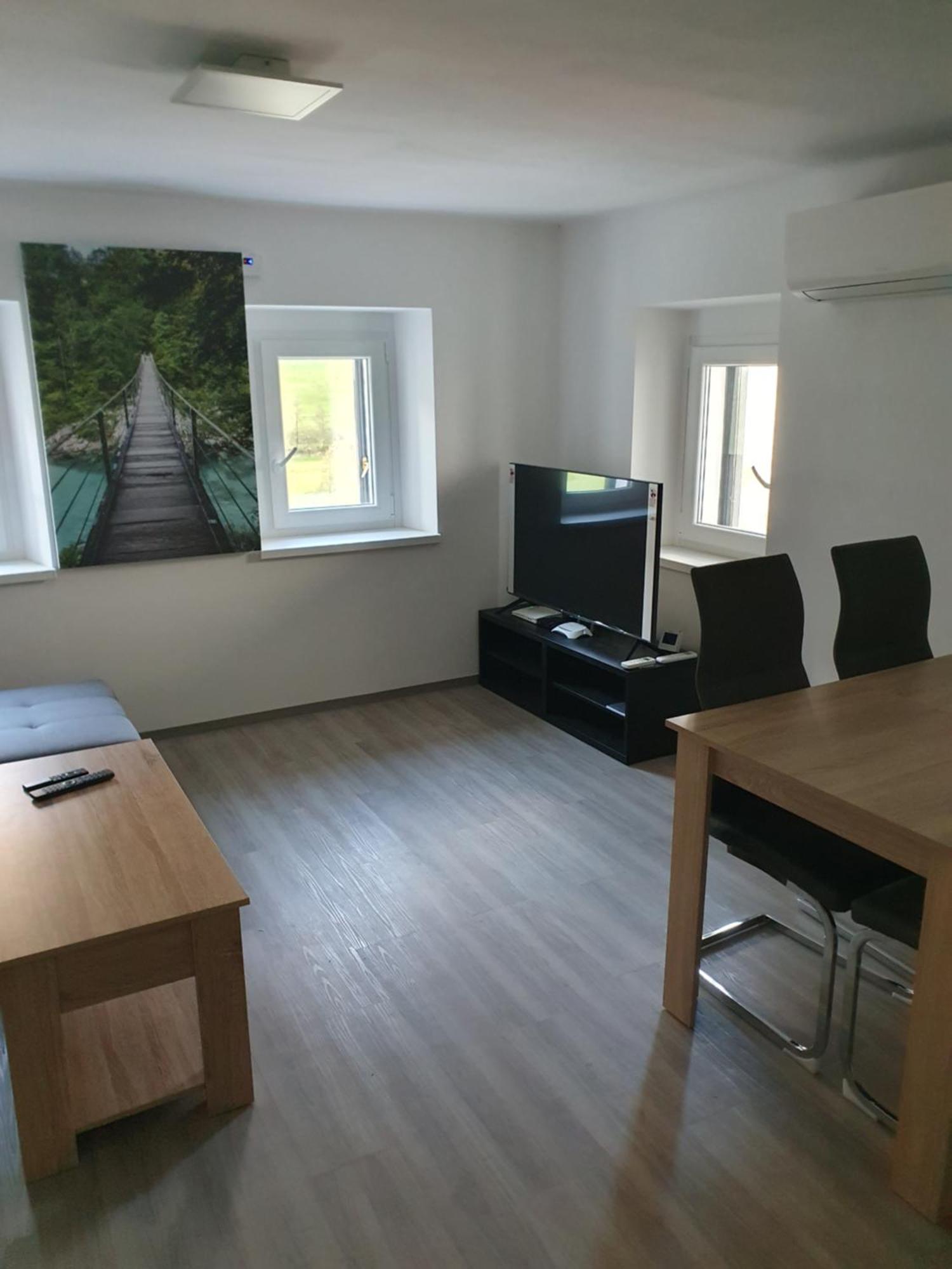 Apartment Ledince Most na Soči Esterno foto